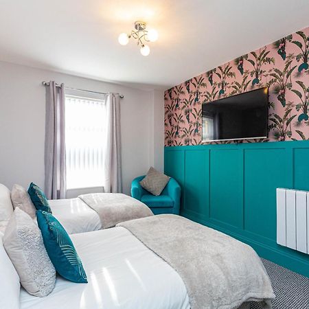 Beachfront Apartment 3 Bedrooms Sleeps 7 - Gateway To The Lake District - Newly Refurbished Моркам Экстерьер фото