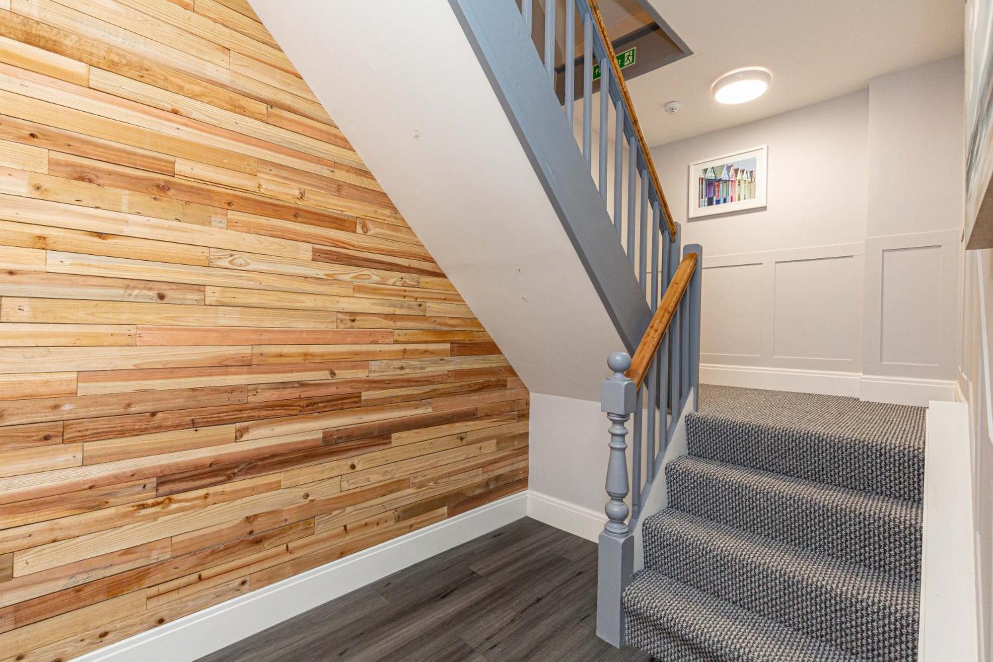 Beachfront Apartment 3 Bedrooms Sleeps 7 - Gateway To The Lake District - Newly Refurbished Моркам Экстерьер фото